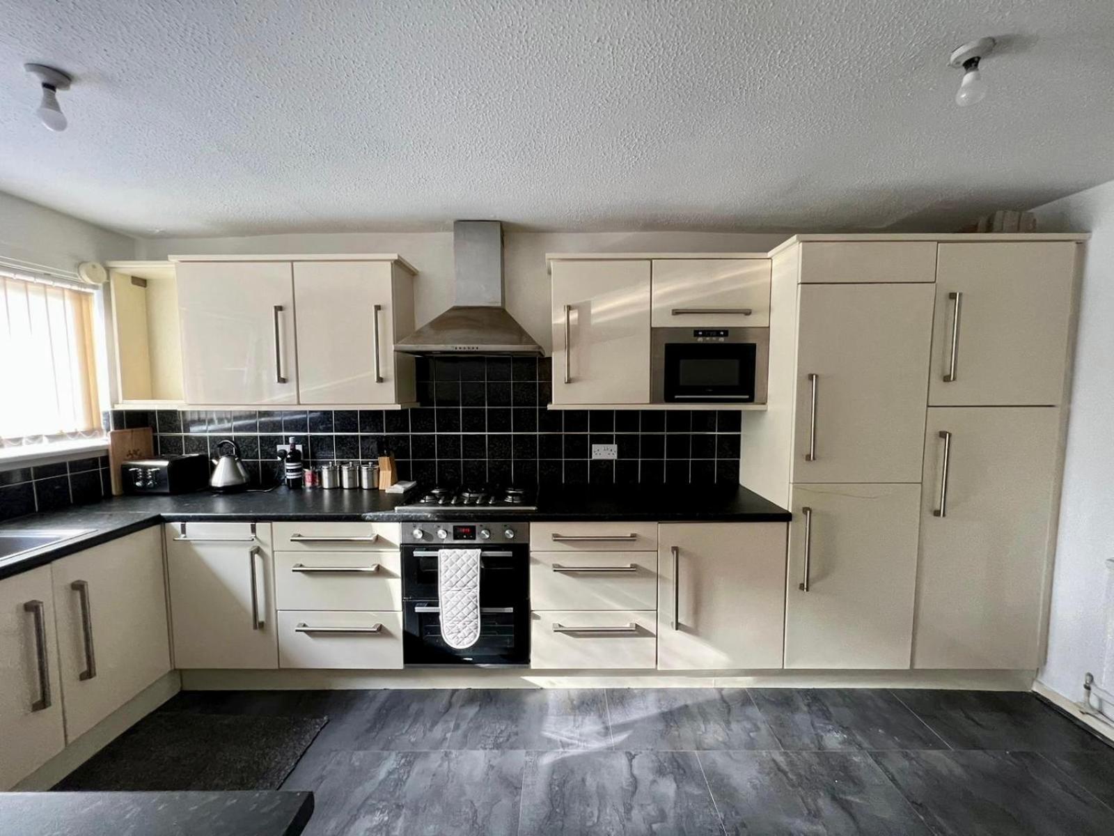 Manchester - Eccles - Business - Contractors - Families - Discounts Available Zewnętrze zdjęcie